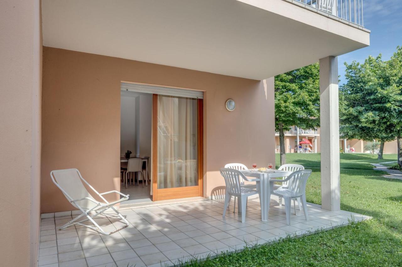 Residence Villaggio Tiglio Sirmione Exteriör bild