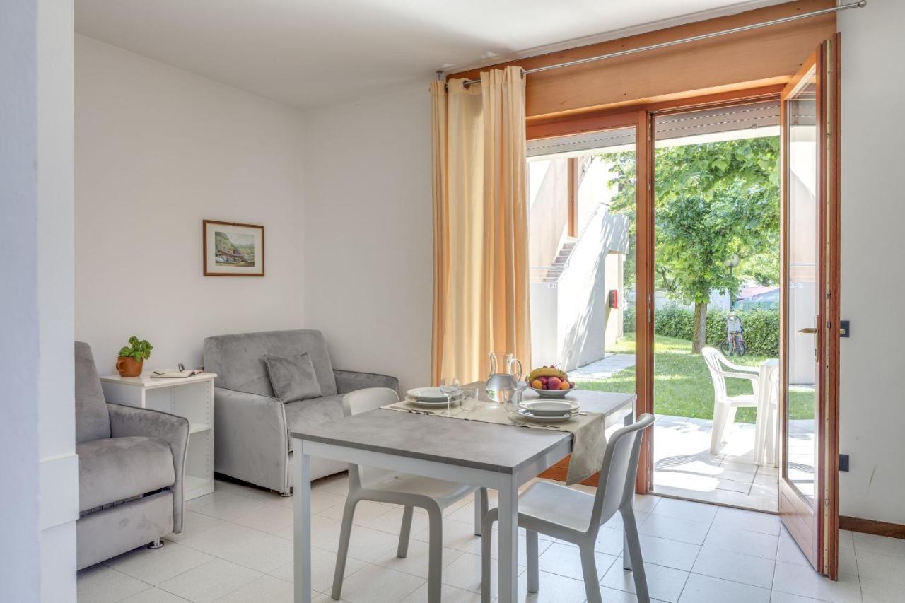 Residence Villaggio Tiglio Sirmione Exteriör bild