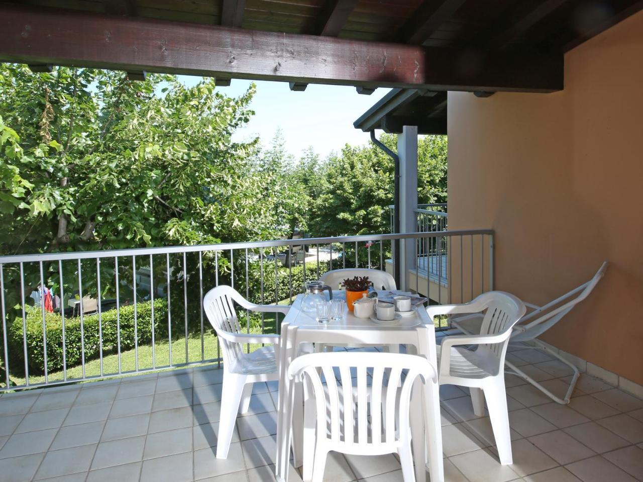 Residence Villaggio Tiglio Sirmione Exteriör bild