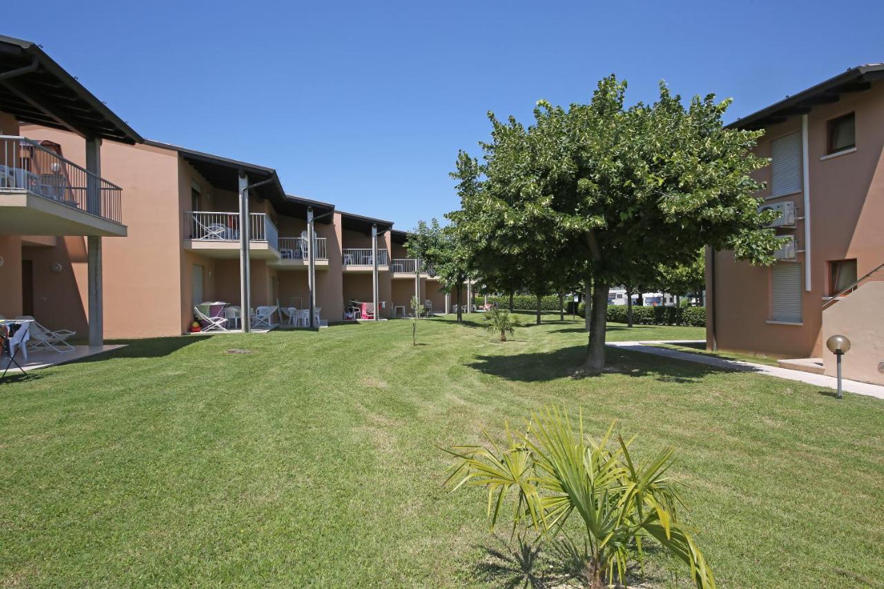 Residence Villaggio Tiglio Sirmione Exteriör bild